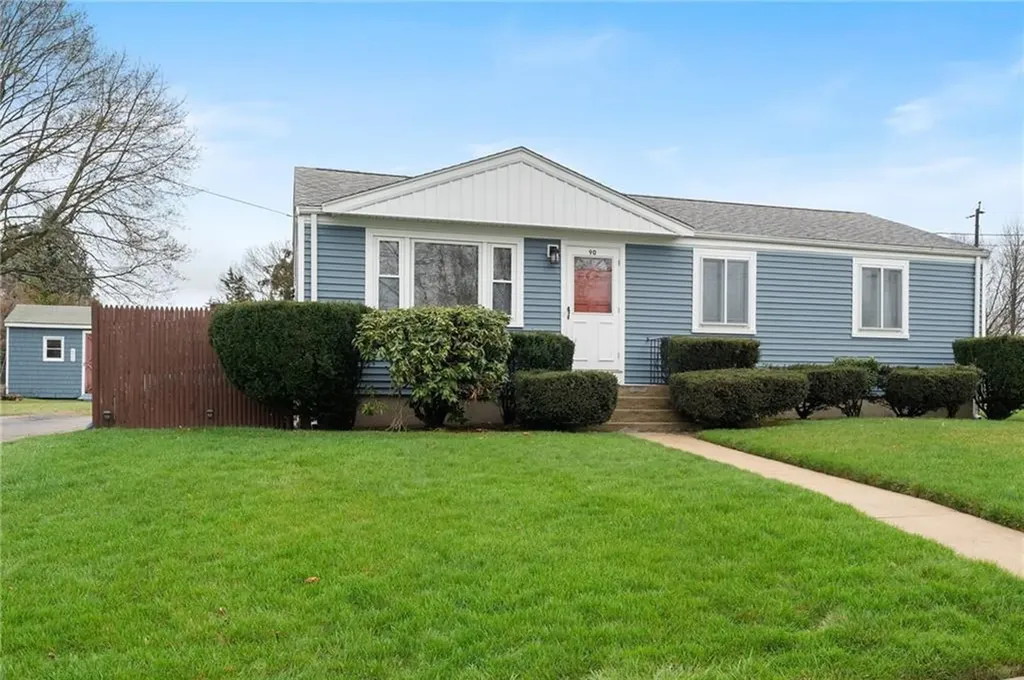 90 Waycross Drive Warwick RI 02888