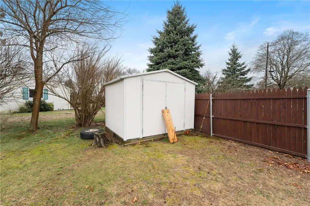 90 Waycross Drive Warwick RI 02888