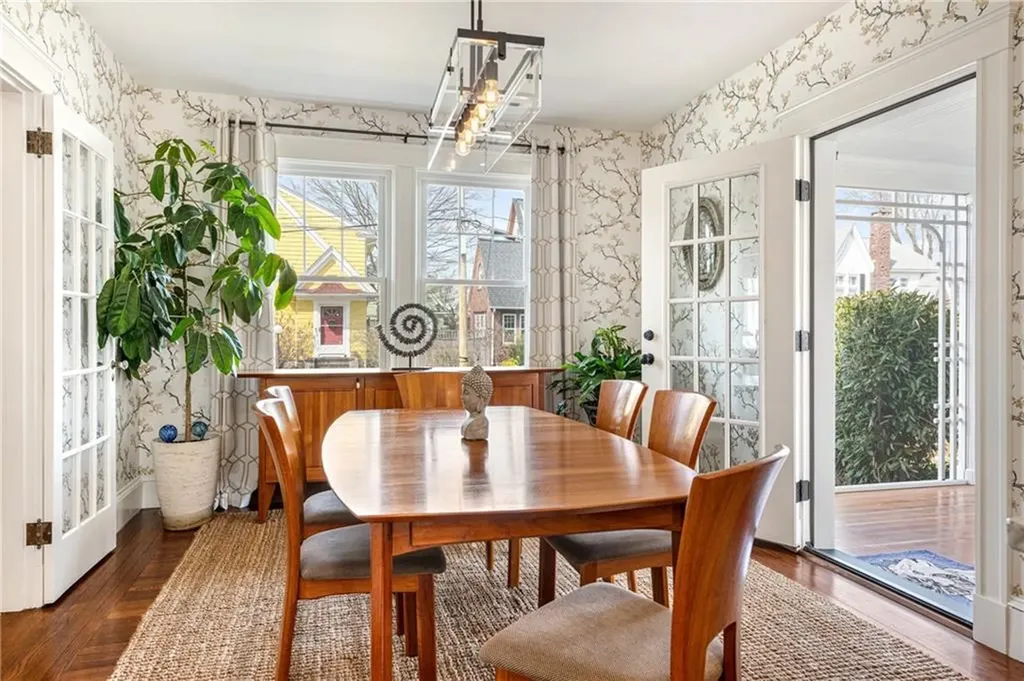 15 Rosewood Avenue Cranston RI 02905
