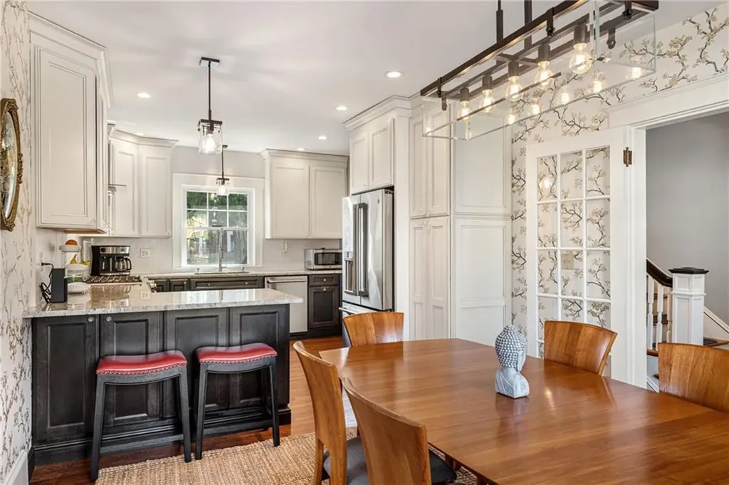 15 Rosewood Avenue Cranston RI 02905