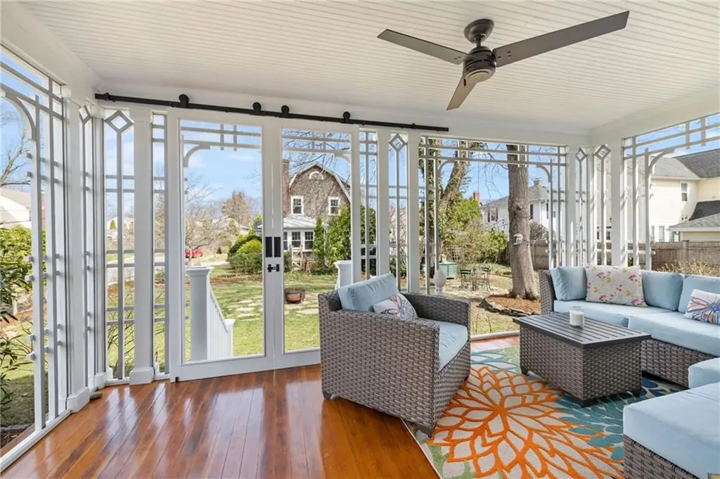 15 Rosewood Avenue Cranston RI 02905