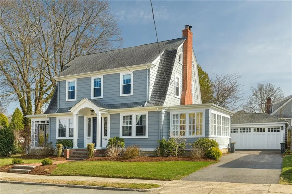 15 Rosewood Avenue Cranston RI 02905