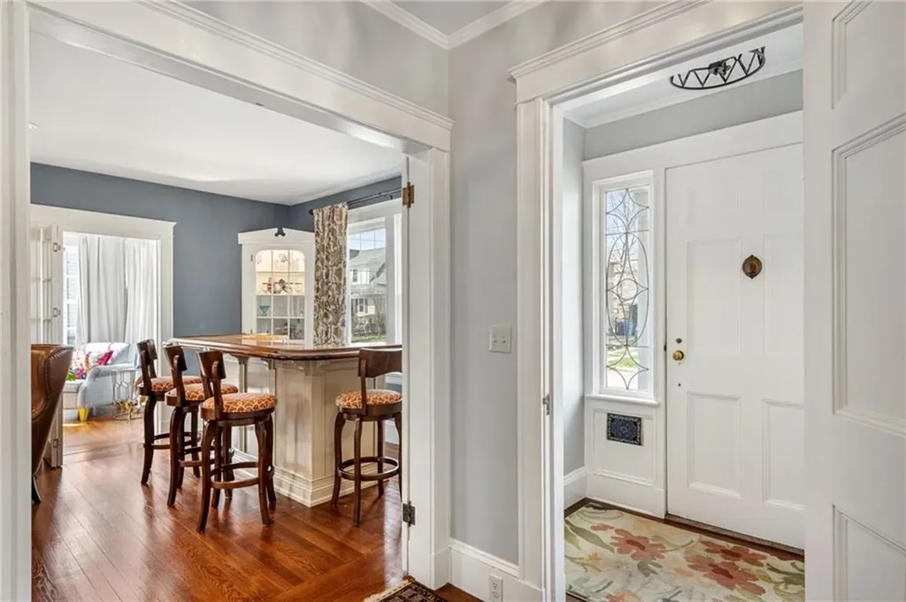 15 Rosewood Avenue Cranston RI 02905