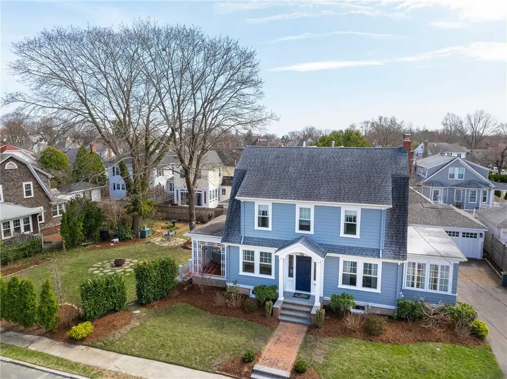 15 Rosewood Avenue Cranston RI 02905