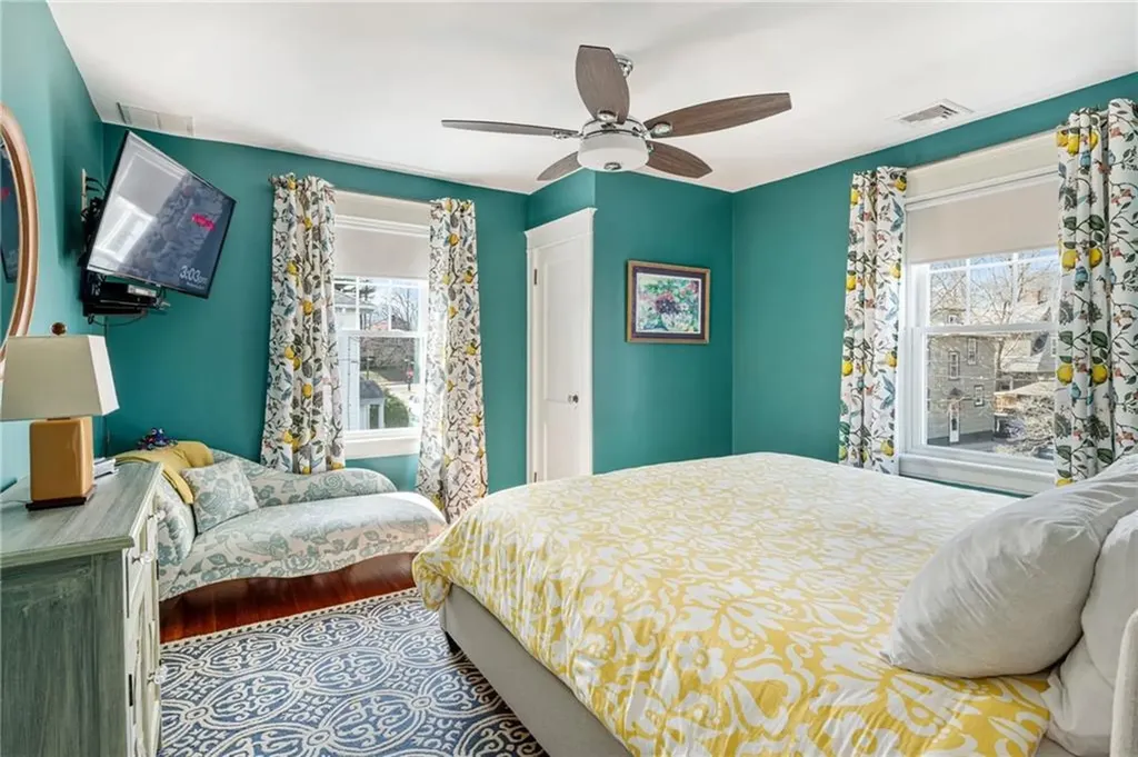 15 Rosewood Avenue Cranston RI 02905