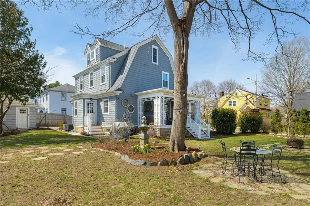 15 Rosewood Avenue Cranston RI 02905