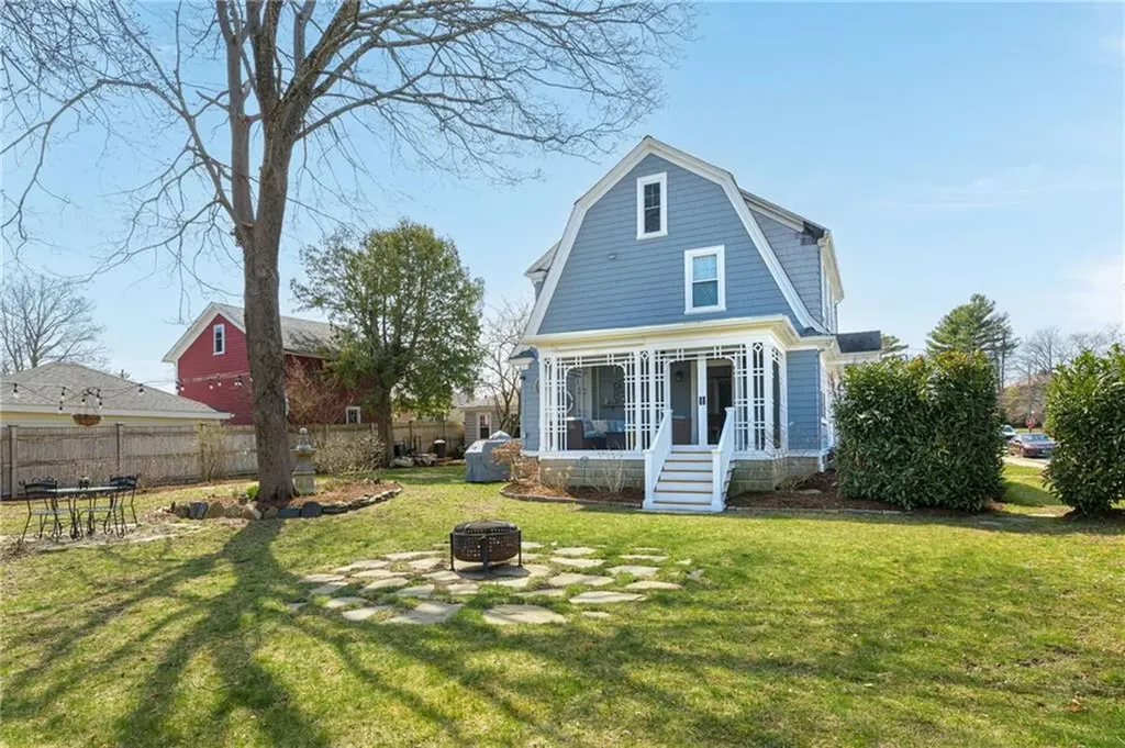 15 Rosewood Avenue Cranston RI 02905