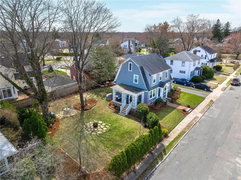15 Rosewood Avenue Cranston RI 02905