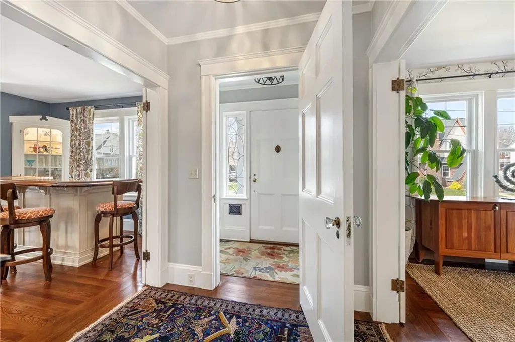 15 Rosewood Avenue Cranston RI 02905