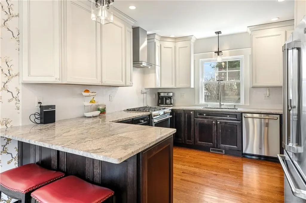 15 Rosewood Avenue Cranston RI 02905