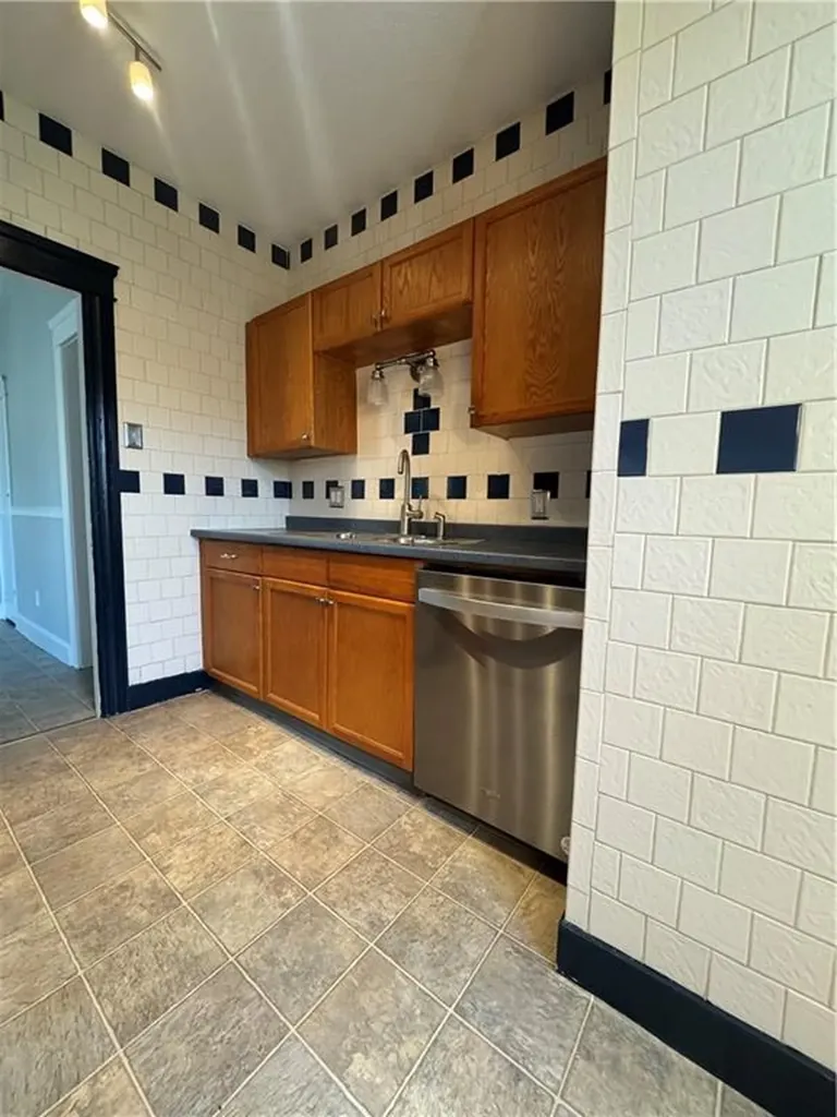 88 Nelson Street Providence RI 02908