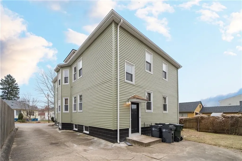 88 Nelson Street Providence RI 02908