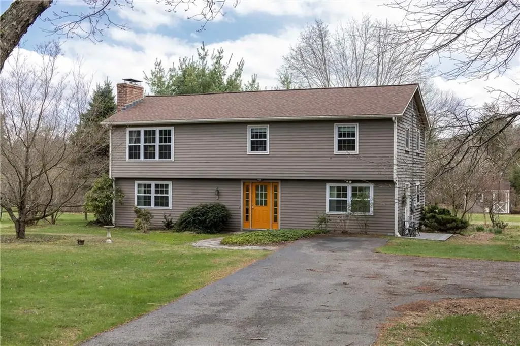 489 Maple Valley Road Coventry RI 02816