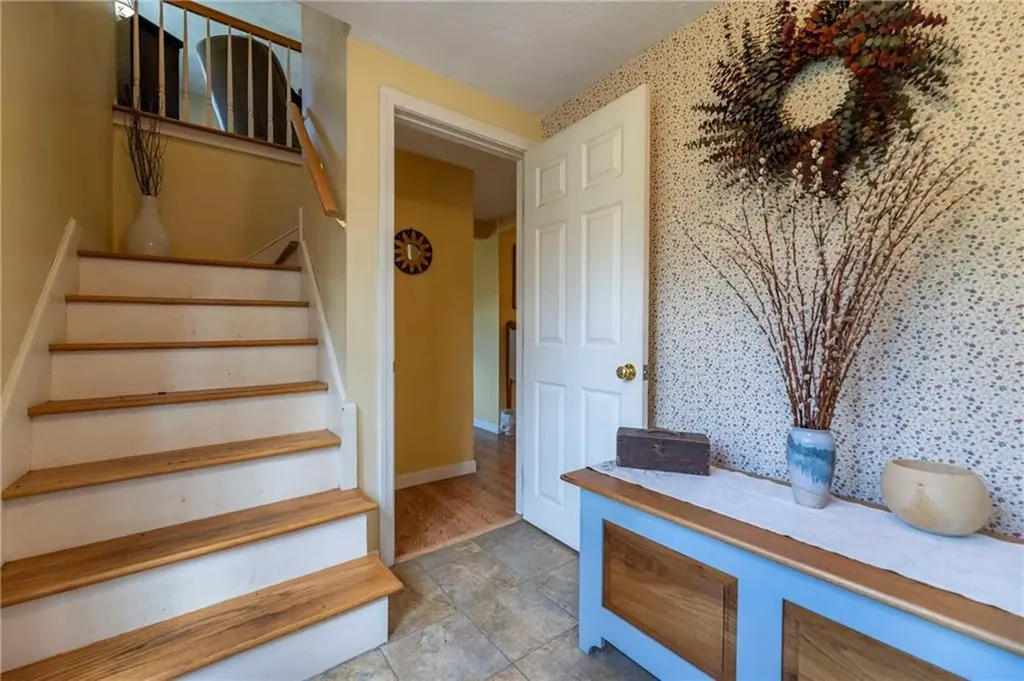 489 Maple Valley Road Coventry RI 02816