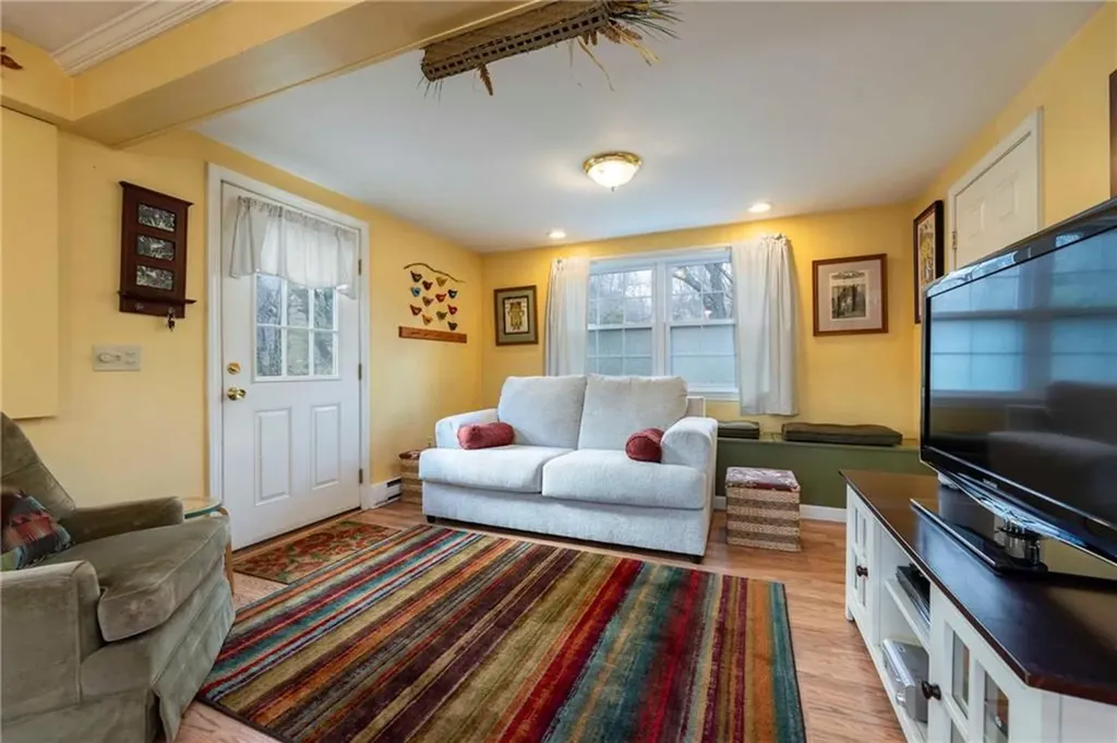 489 Maple Valley Road Coventry RI 02816
