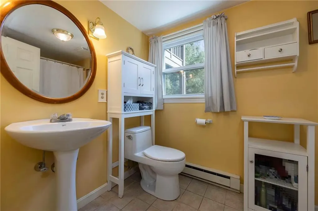 489 Maple Valley Road Coventry RI 02816