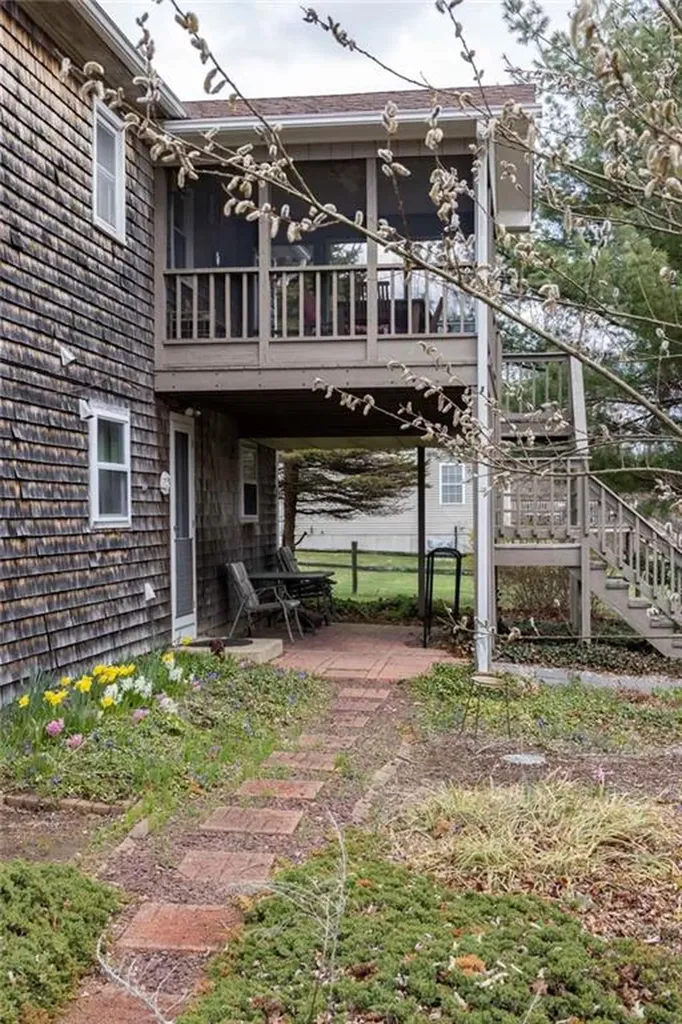 489 Maple Valley Road Coventry RI 02816