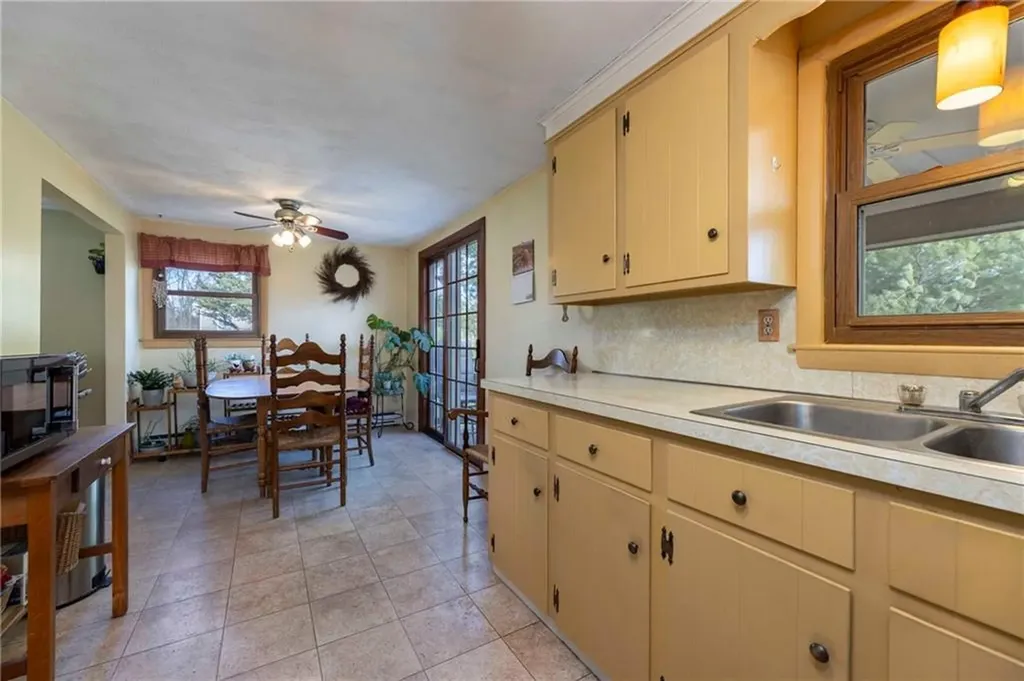 489 Maple Valley Road Coventry RI 02816