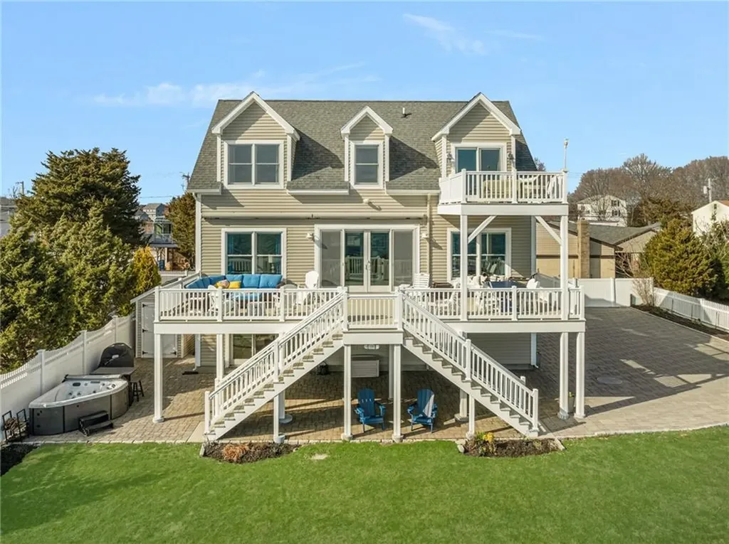 545 Park Avenue Portsmouth RI 02871