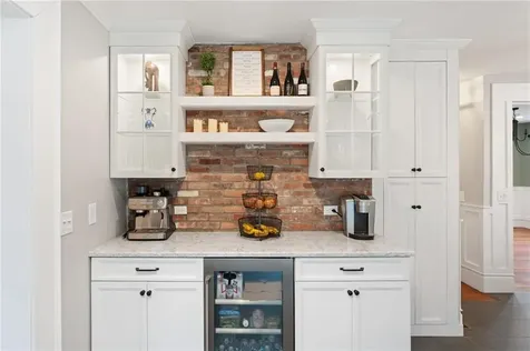 6 Knowlton Court Bristol RI 02809