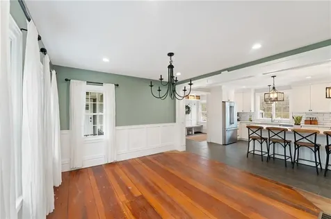 6 Knowlton Court Bristol RI 02809