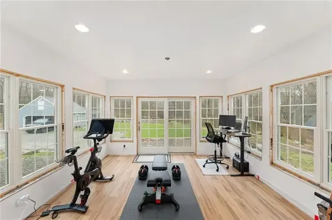 6 Knowlton Court Bristol RI 02809