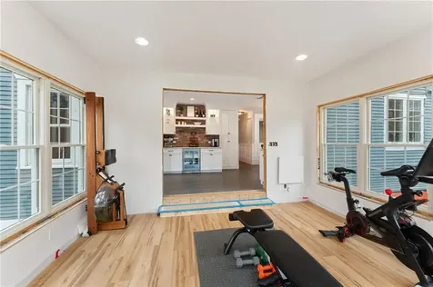 6 Knowlton Court Bristol RI 02809