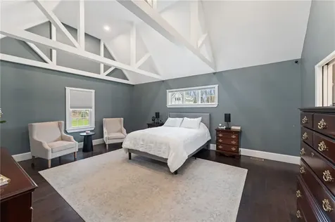 6 Knowlton Court Bristol RI 02809