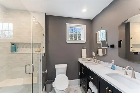 6 Knowlton Court Bristol RI 02809