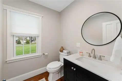 6 Knowlton Court Bristol RI 02809