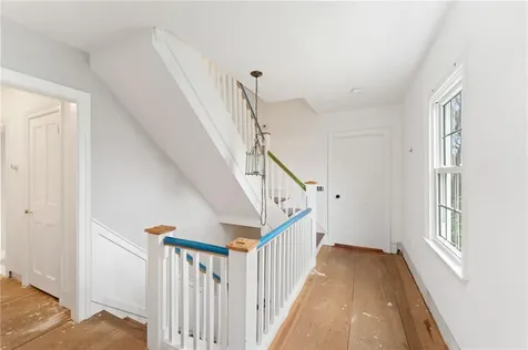 6 Knowlton Court Bristol RI 02809