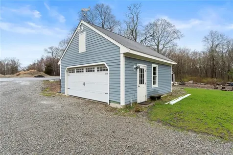 6 Knowlton Court Bristol RI 02809