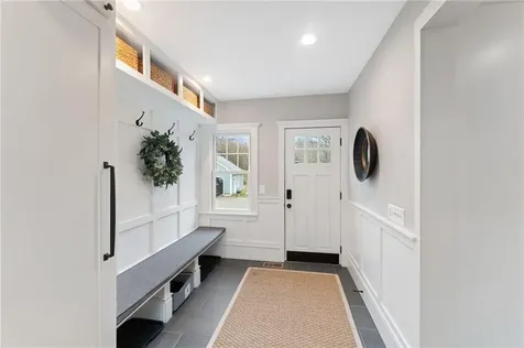 6 Knowlton Court Bristol RI 02809