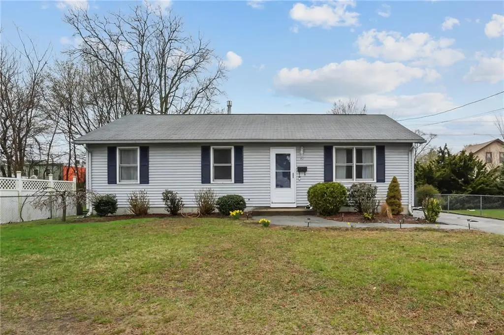 41 Aborn Avenue Warwick RI 02888