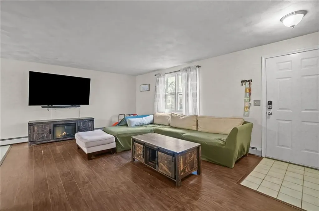 41 Aborn Avenue Warwick RI 02888