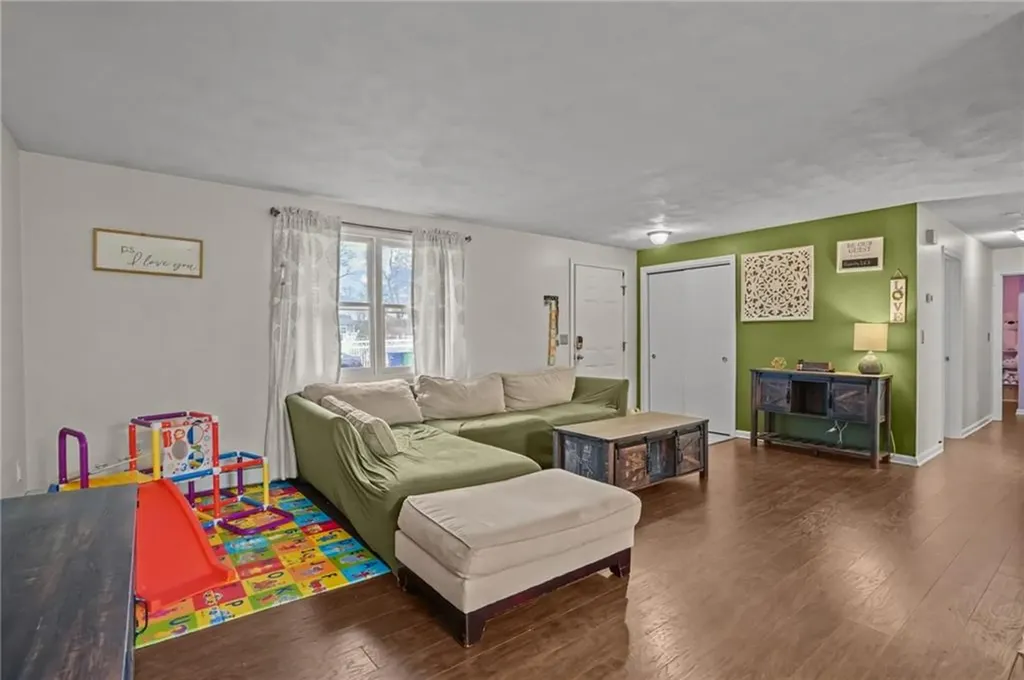 41 Aborn Avenue Warwick RI 02888