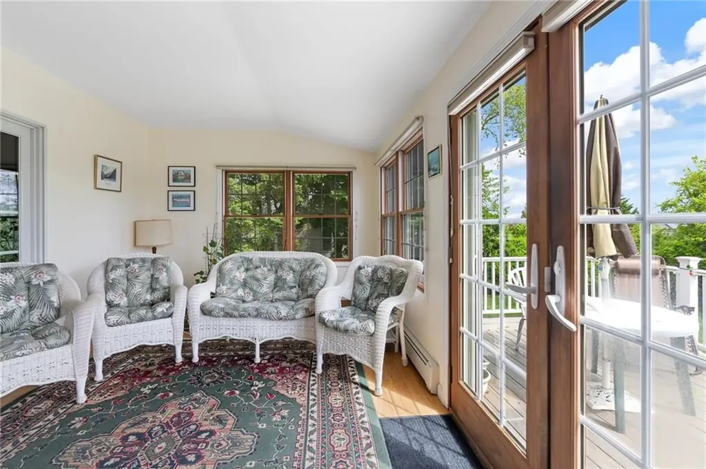 56 Holman Street Portsmouth RI 02871