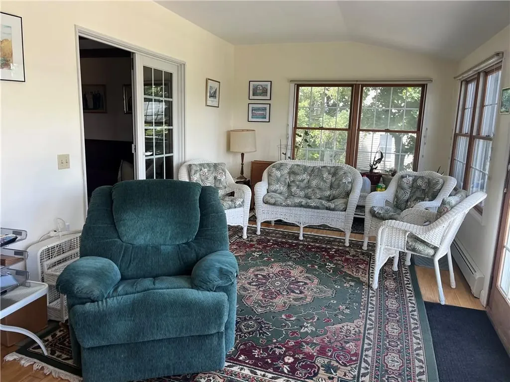 56 Holman Street Portsmouth RI 02871