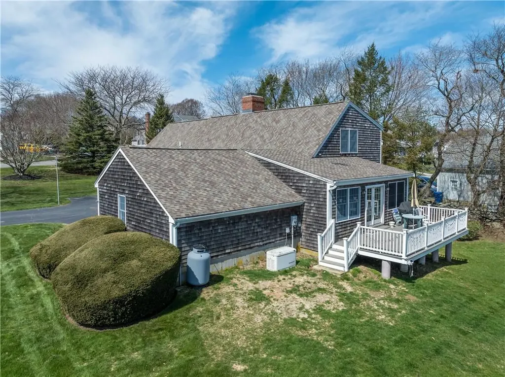 56 Holman Street Portsmouth RI 02871