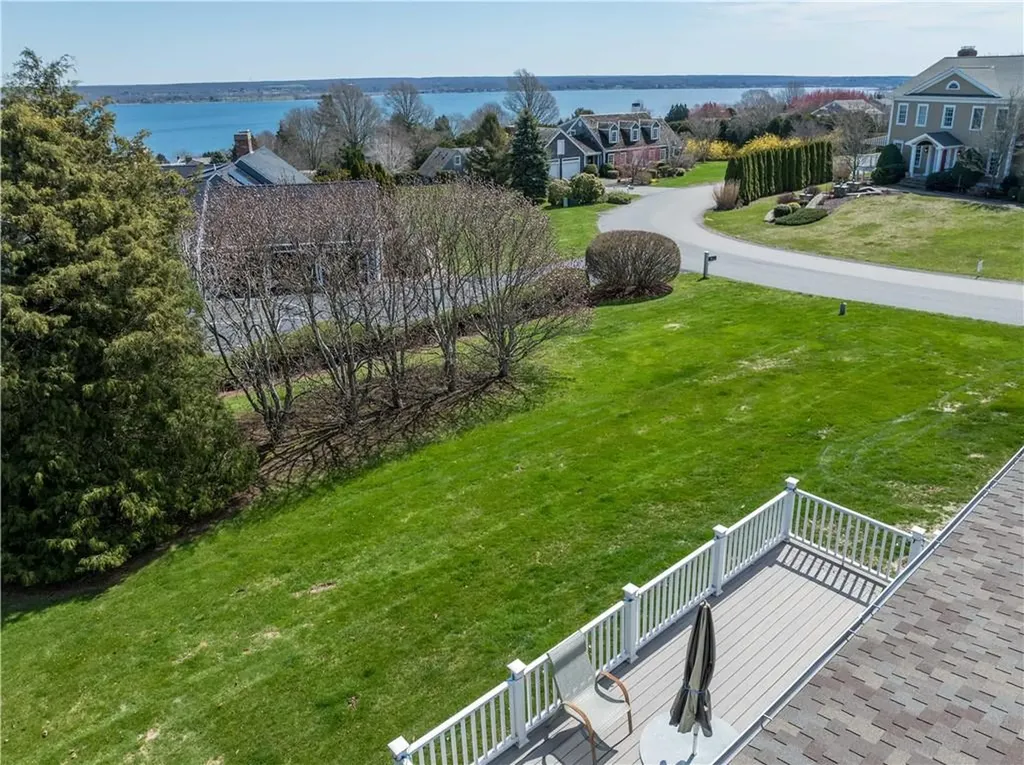 56 Holman Street Portsmouth RI 02871