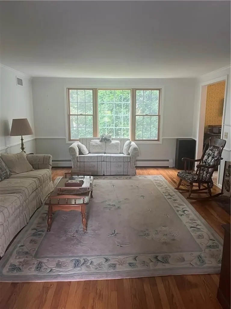 56 Holman Street Portsmouth RI 02871