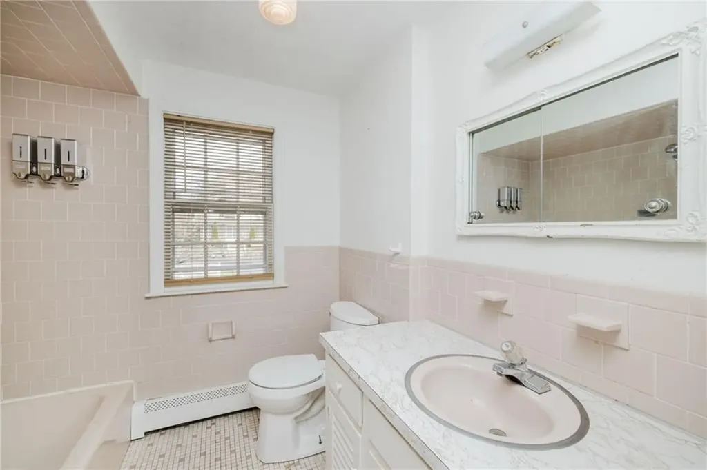 7 Fernbrook Drive Cranston RI 02920