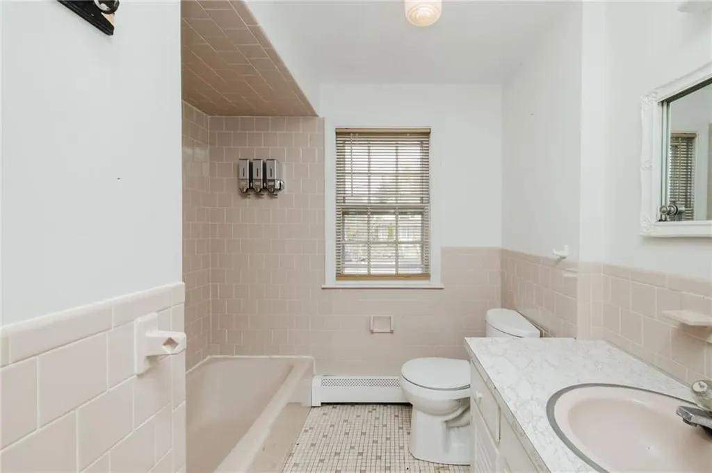 7 Fernbrook Drive Cranston RI 02920