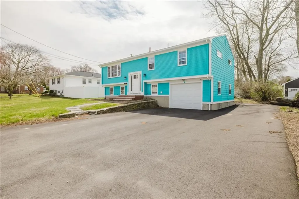 7 Fernbrook Drive Cranston RI 02920