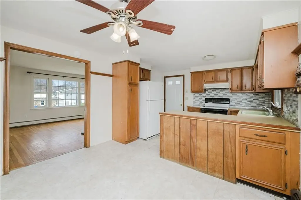 7 Fernbrook Drive Cranston RI 02920