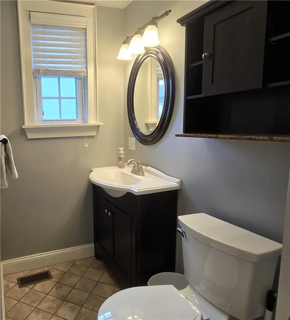 61 Collins Street Woonsocket RI 02895