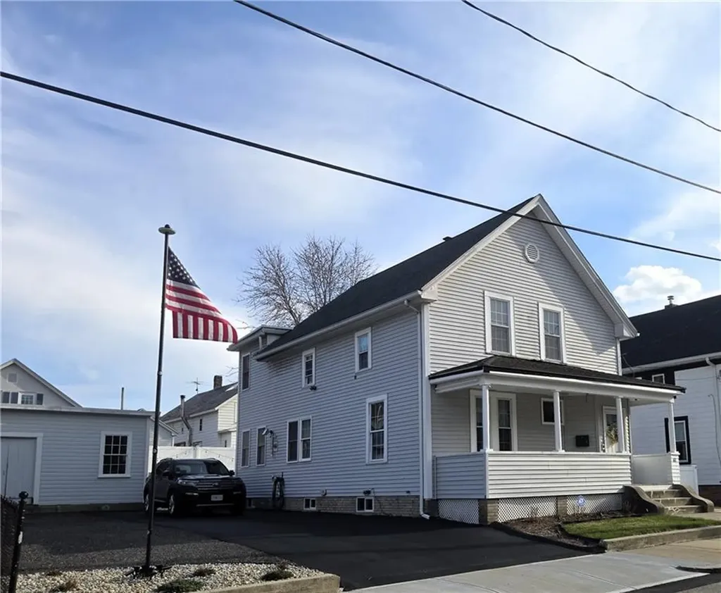 61 Collins Street Woonsocket RI 02895