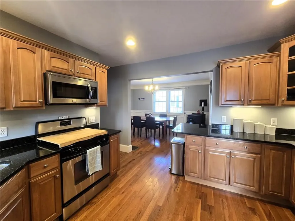 61 Collins Street Woonsocket RI 02895