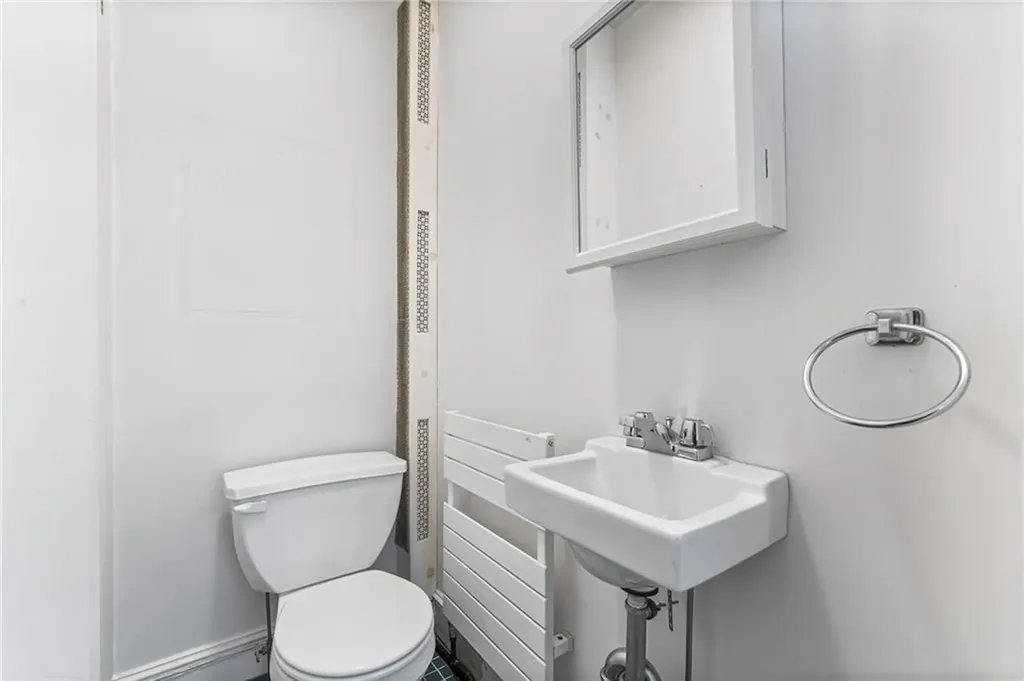 141 Elton Street Providence RI 02906