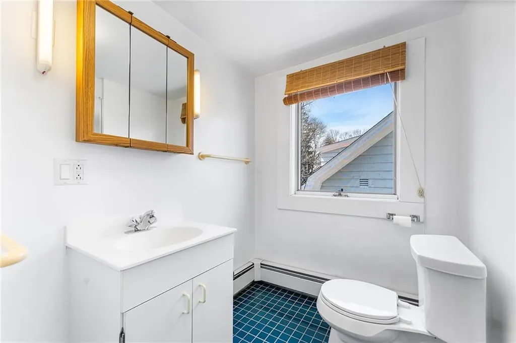 141 Elton Street Providence RI 02906
